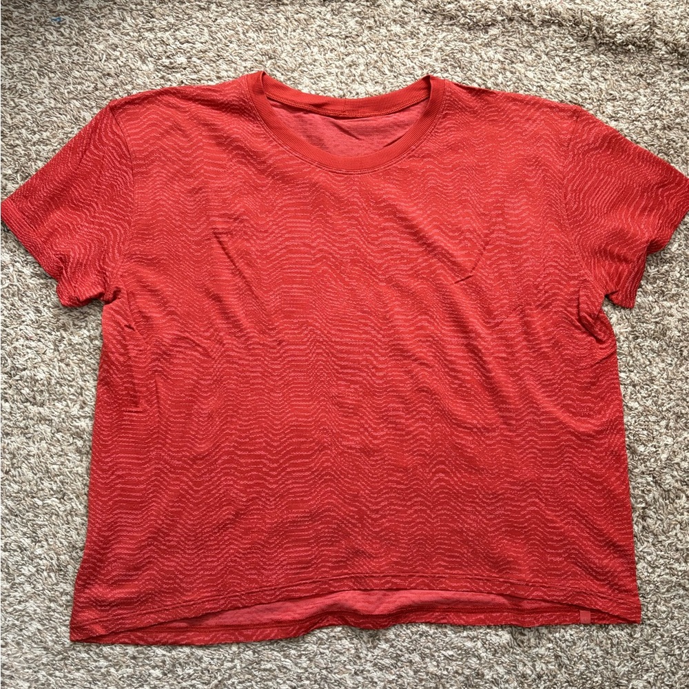 Lululemon train to be short sleeve tee